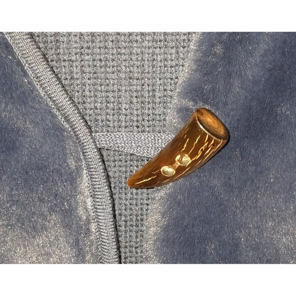 J McLaughlin Vest Women Med Navy Lolan Faux Fur Ribbed Wool Horn Toggle Luxury - Picture 9 of 13